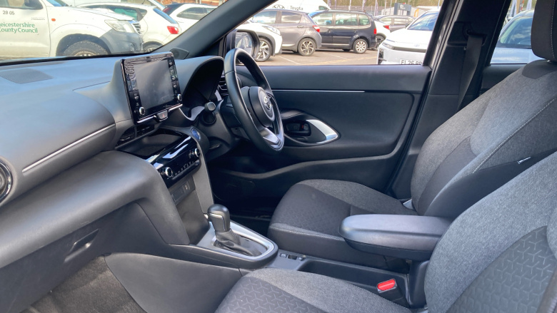 Toyota Yaris Cross 1.5 Hybrid Design 5dr CVT Hybrid Estate